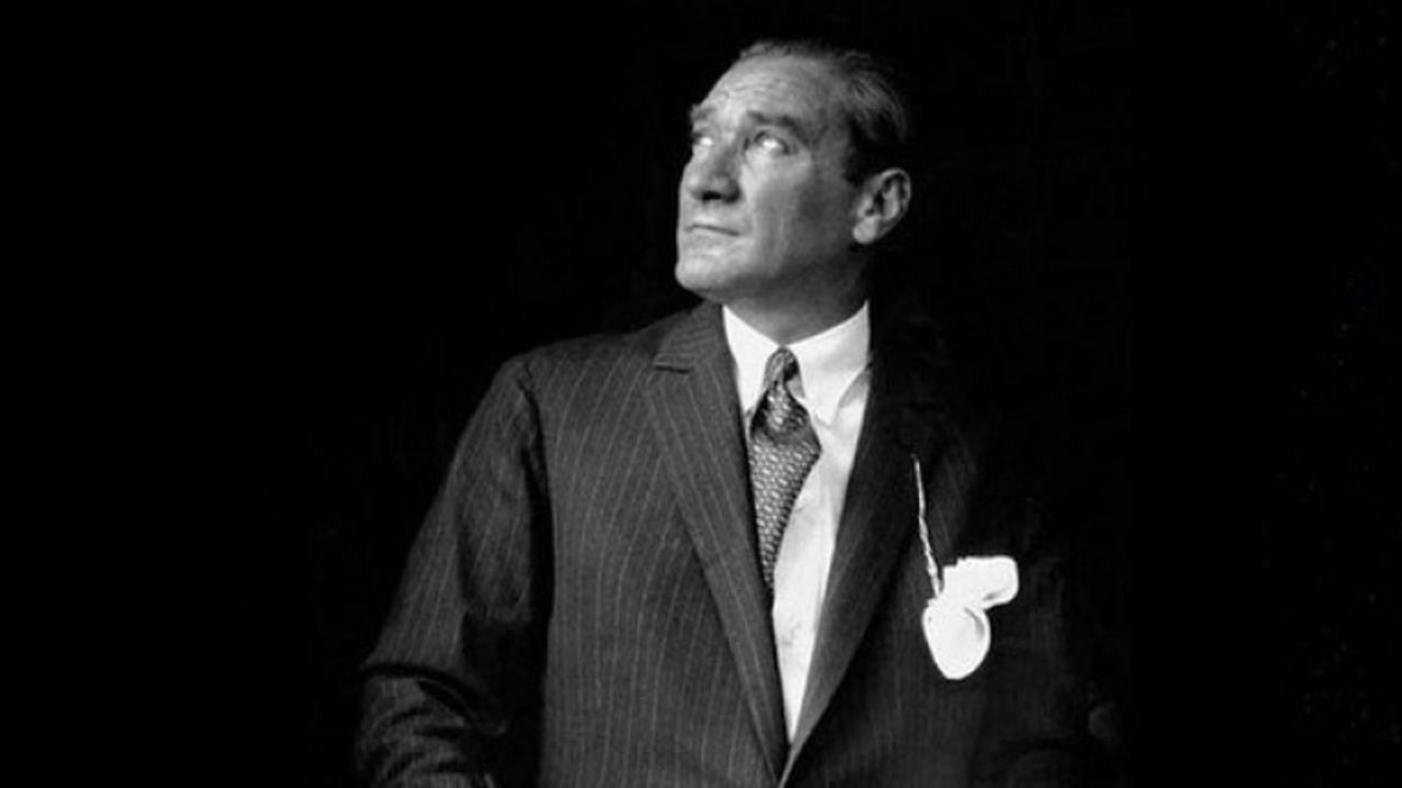 Gazi Mustafa Kemal Atatürk'ü saygıyla anıyoruz
