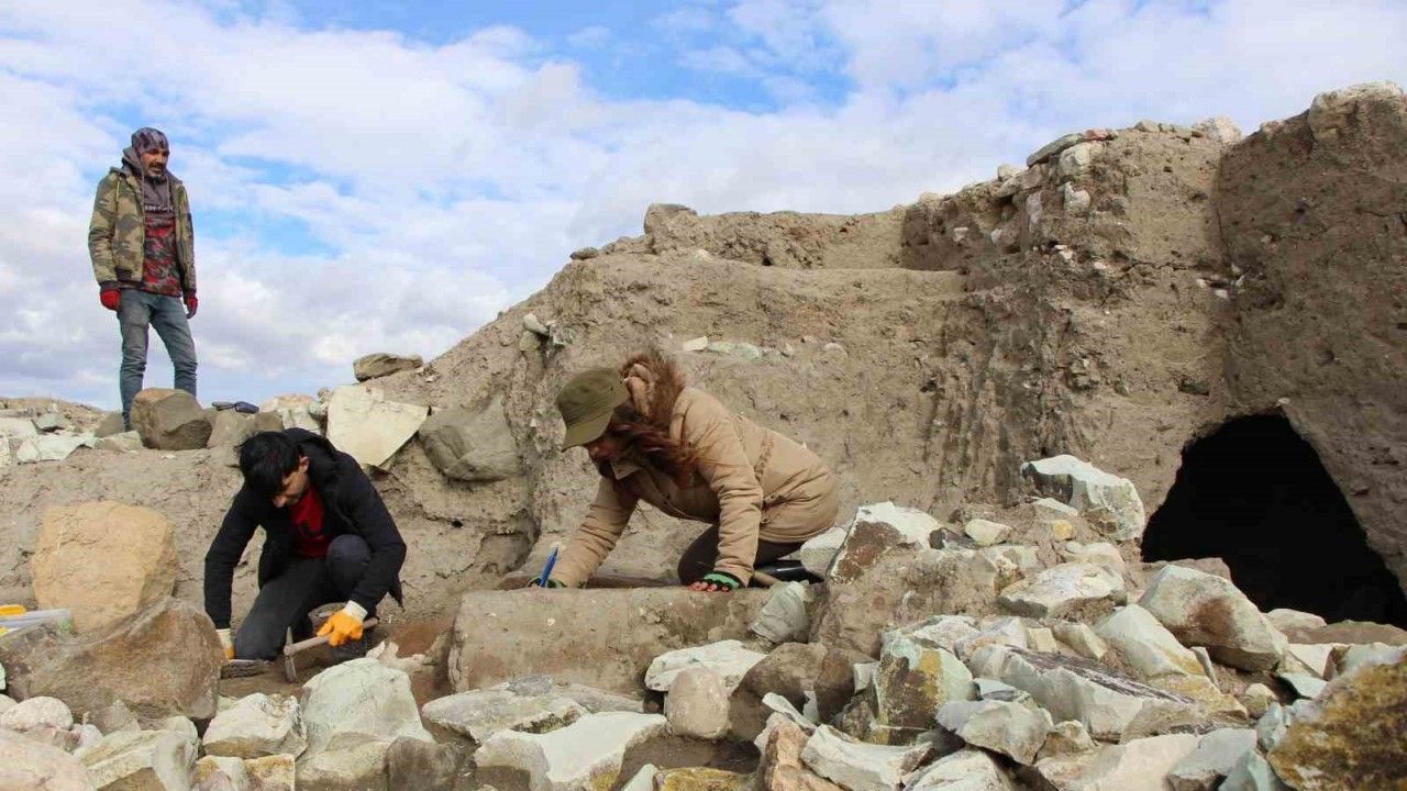"Ön Asya din tarihi ve din arkeolojisini derinden sarsacak keşif"