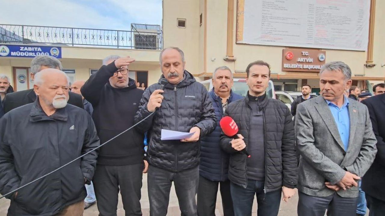Artvin’de CHP’den aday gösterilmeyen belediye başkanı partisinden istifa etti