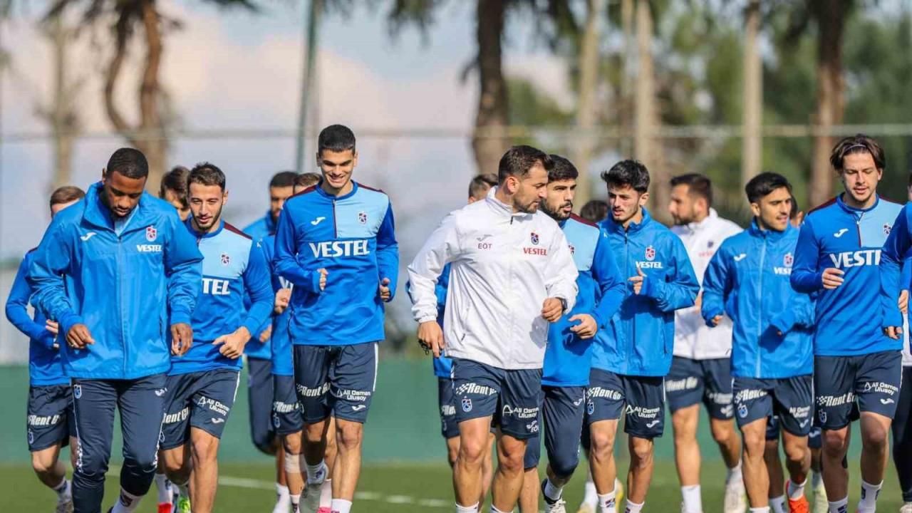 Trabzonspor’un yeni transferi Thomas Meunier ilk antrenmanına çıktı