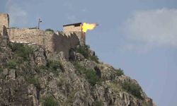 Amasya’da Cumhurbaşkanı Erdoğan için kaleden top atışları yapıldı