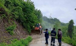 Kastamonu’da şiddetli sağanak 38 köye ulaşımı kapattı