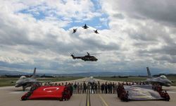 Merzifon 5’inci Ana Jet Üs Komutanlığında pilotlar 19 Mayıs’ı gençlerle kutladı