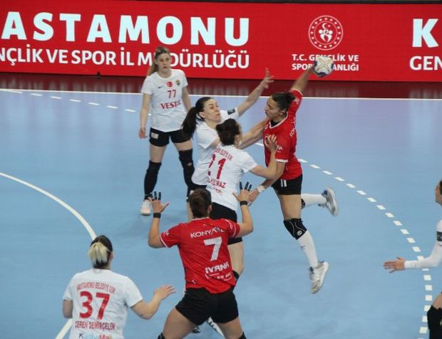Kadınlar Süper Lig'de Kastamonu Belediyesi öne geçti