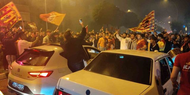 Galatasaraylılar Karabük’te şampiyonluğu doyasıya kutladı