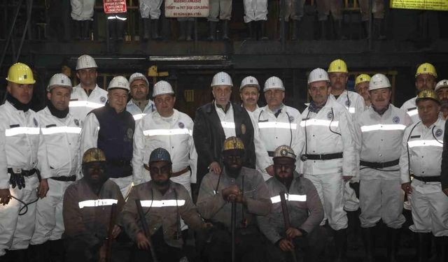 Türk-İş Genel Başkanı Ergün Atalay, madencilerle yerin altında iftar yaptı