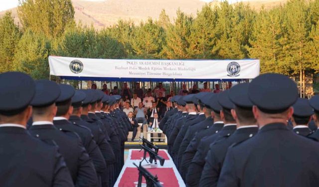 Bayburt’ta 171 polis adayı mezun oldu