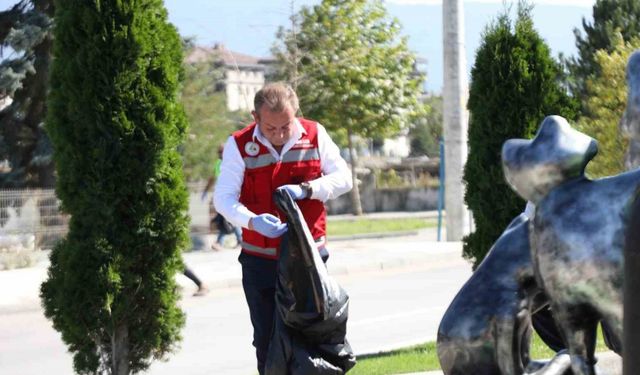 Bolu’da yere tüküren ve çöp atanlara 5 milyon 297 bin 463 TL ceza kesildi