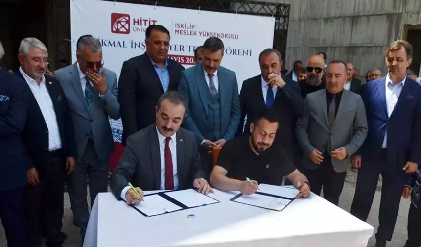 Hitit Üniversitesi İskilip Meslek Yüksek Okulu yeni hizmet binasının ihalesi yapıldı!