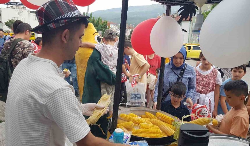 ‘Çılgın Mısırcı’nın tek derdi özel çocukları mutlu etmek